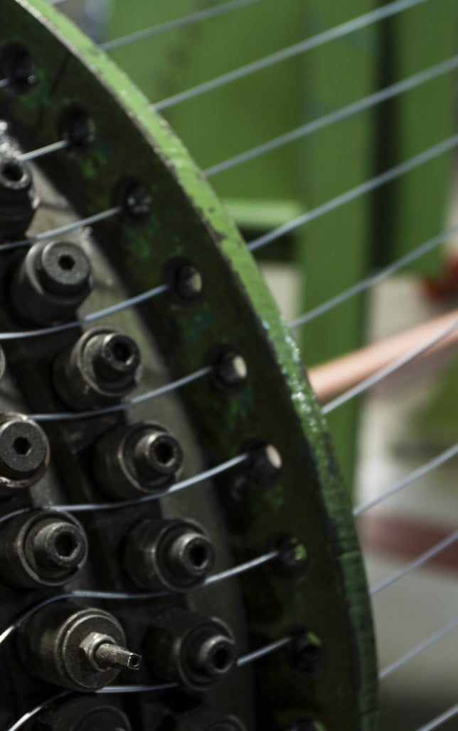 Green and black stranding machine